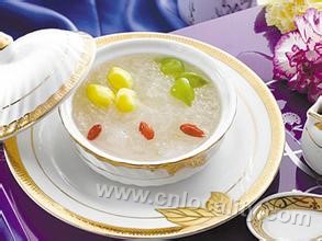 Clear soup with bird′s nest