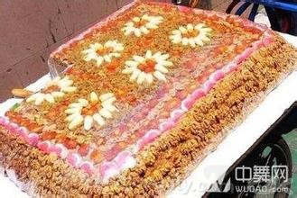 cake made of glutinous rice