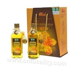 Huanren hickory oil