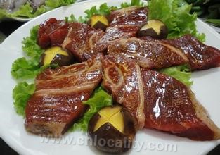 Grilled steak mixed with mingtai fish