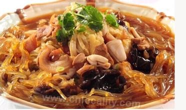 Stewed vermicelli with Chinese sauerkrau...