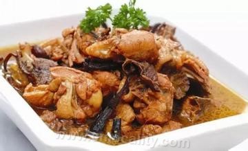 Stewed mushrooms with chicken