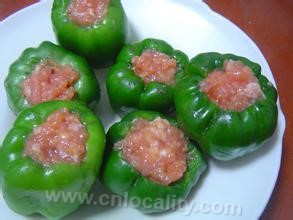 Stuffed meat with sweet pepper