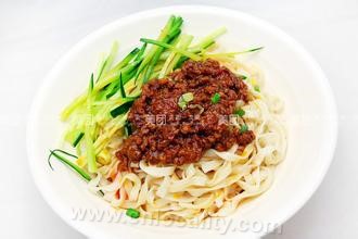 Noodles with soybean paste