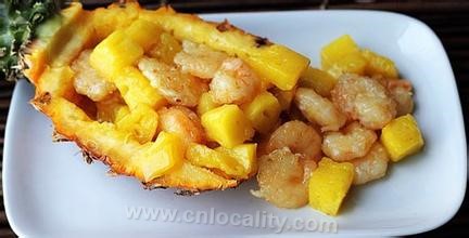 Sautéed Prawn with Pineapple