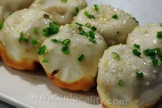 Chicken fried steamed bread