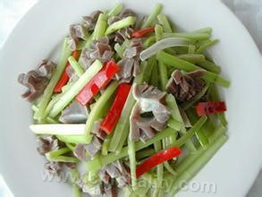 Celery chicken gizzards