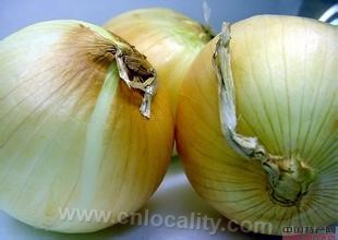 Flat onion with water chestnut