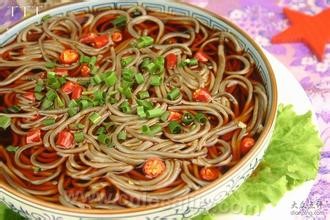 Hot and sour rice noodles