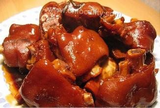 meat stewed with soy sauce and strained ...