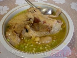 Stewed chicken with chestnut